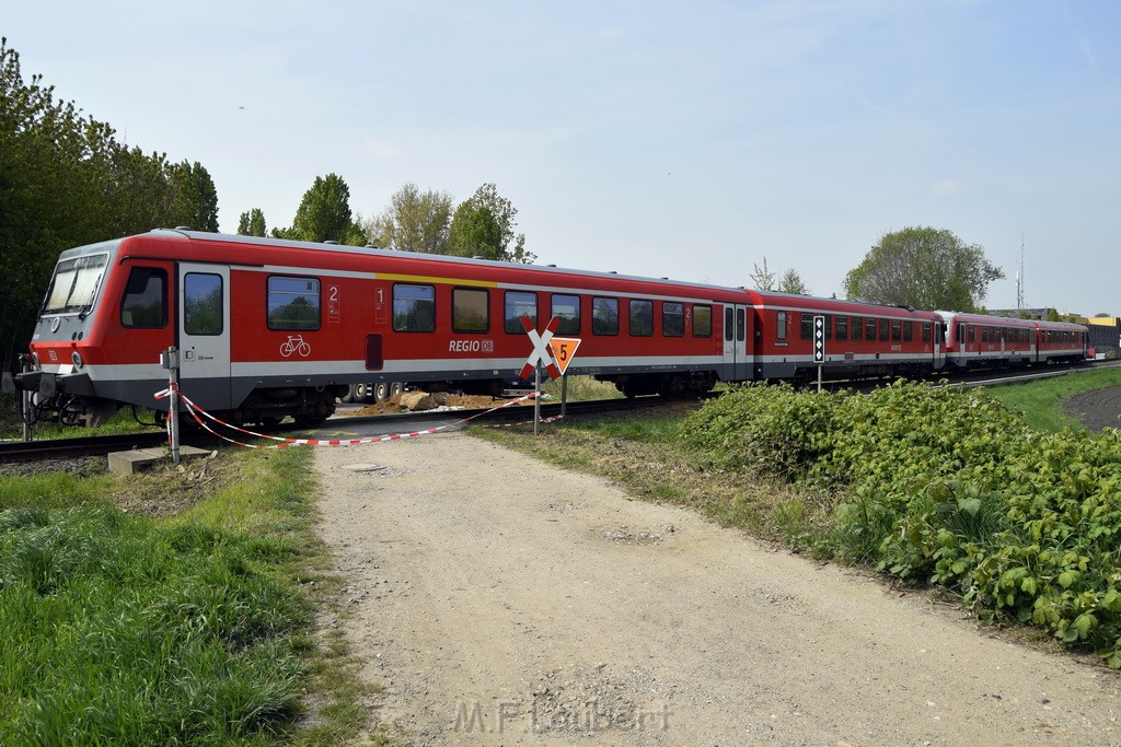 Schwerer VU LKW Zug Bergheim Kenten Koelnerstr P630.JPG - Miklos Laubert